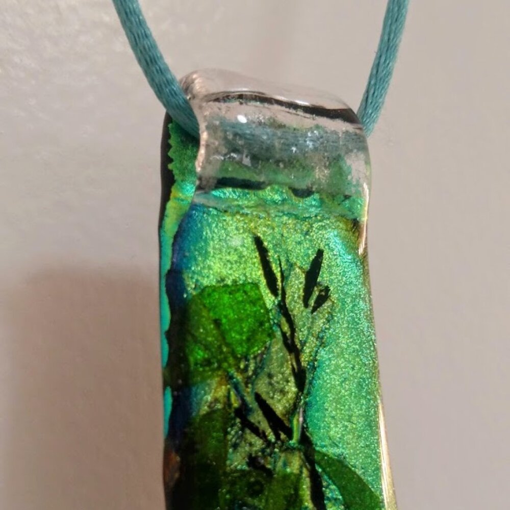vibrant, iridescent,  Dichroic glass adjustable necklace  green